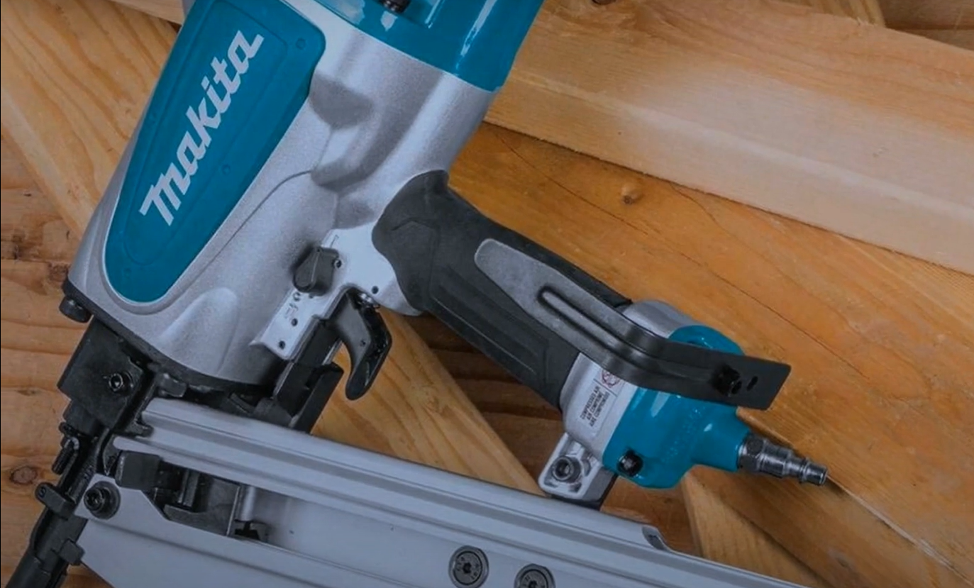 Framing Nailer vs. Brad Nailer What’s the Difference? NailersHub